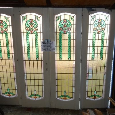 Prächtiger 4-Stürmer mit Glasmalerei + Oberlicht Nr. 2373