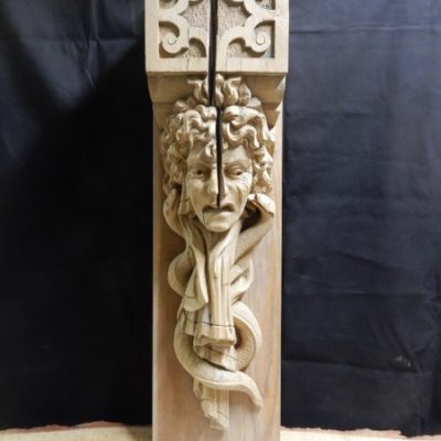 Schöne Schnitzerei Nr. 2434