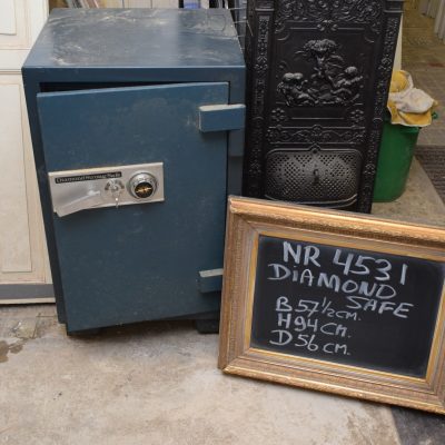 Blue Diamond Safe 57 ½ x 94 x 56 - NR.4531