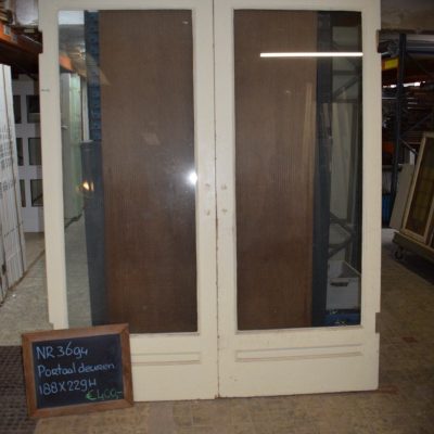 Portaltüren Nr. 3694