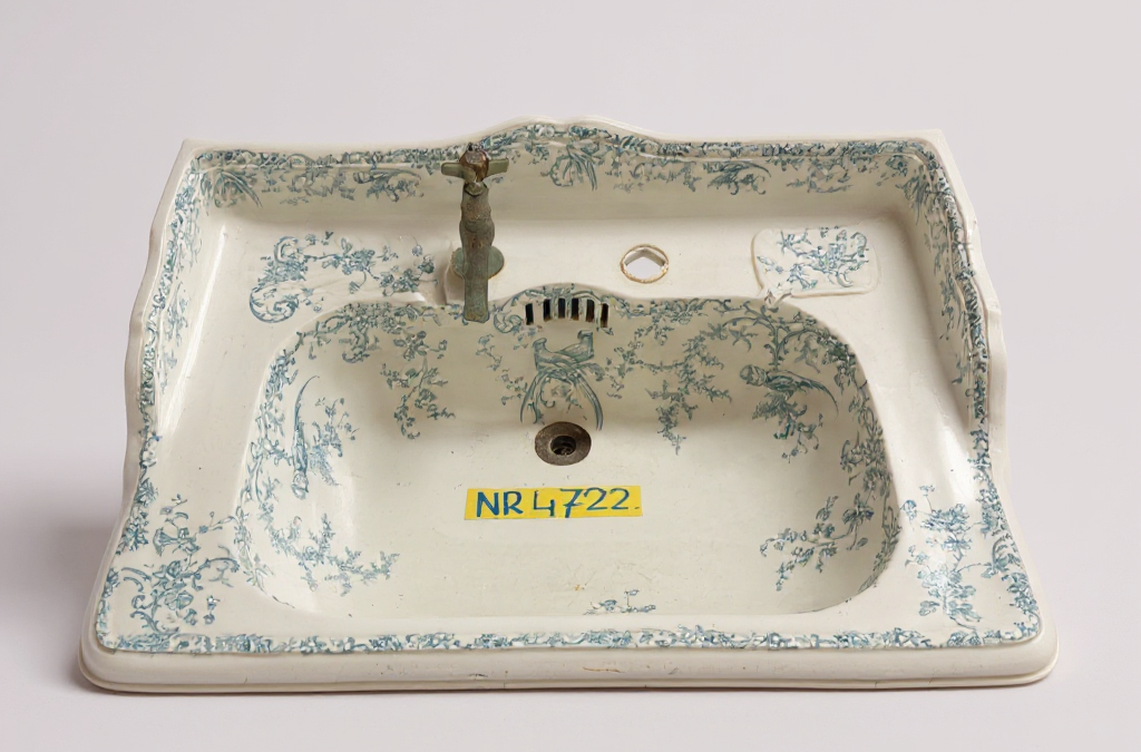 Antiek Sanitair Kopen | De Schatkamer van Mammoet Oude Bouwmaterialen