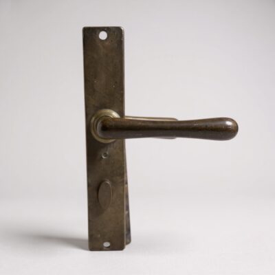Massiver Bronze-Türgriff mit Schild Nr. 5282